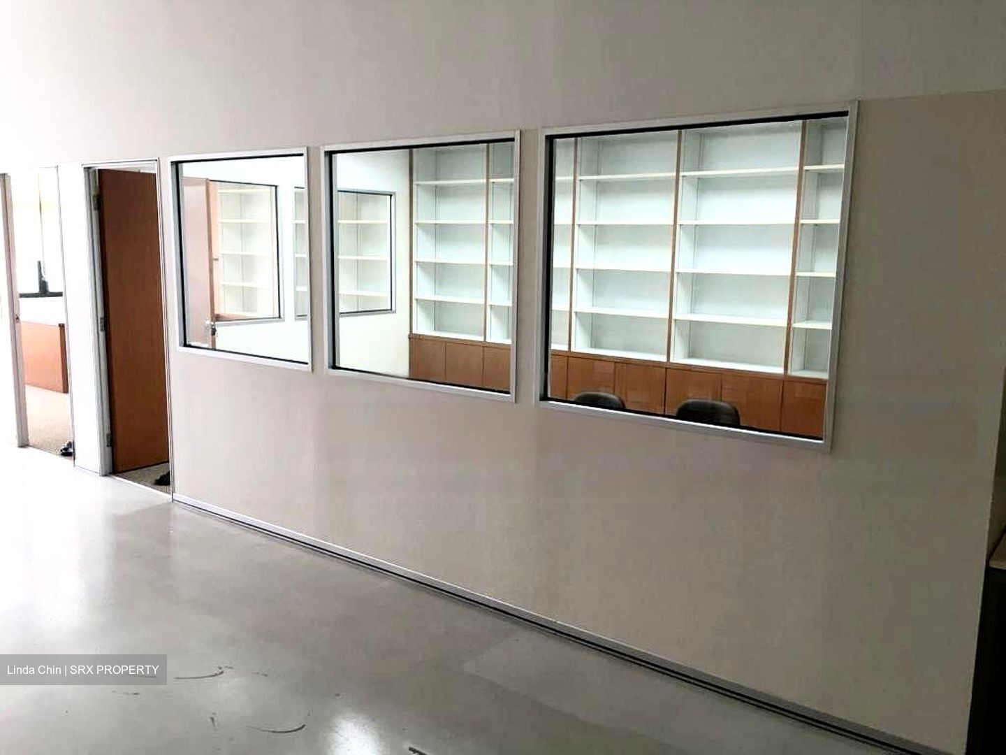 Csi Distribution Centre (D19), Factory #585396511